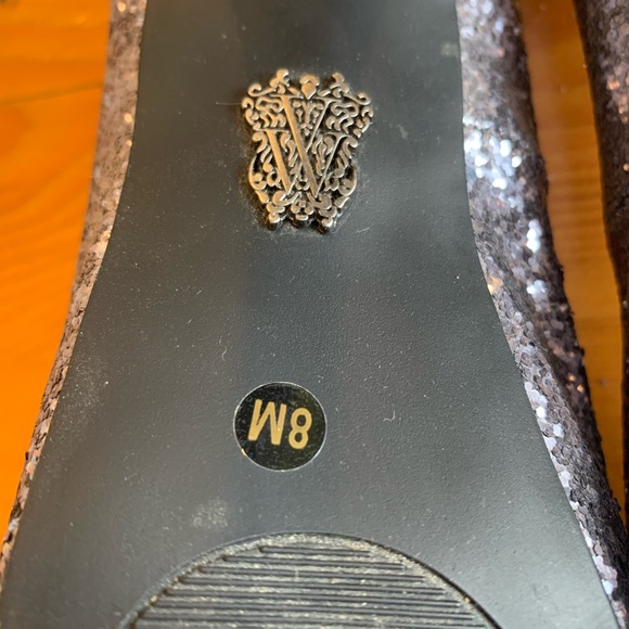 Vera Wang platform peep toe heels - Picture 4 of 5